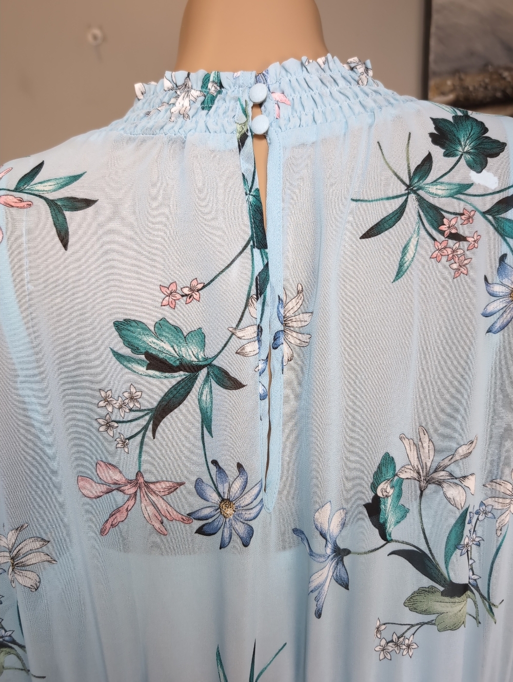 Torrid Blue Floral Chiffon Spring Dress Smocked Neck Flutter Sleeve Size 3 / 3X - Picture 10 of 16